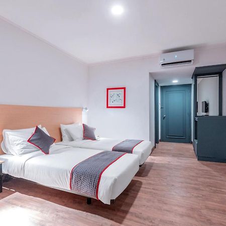 Super Oyo Townhouse 2 Hotel Gunung Sahari Yakarta Exterior foto