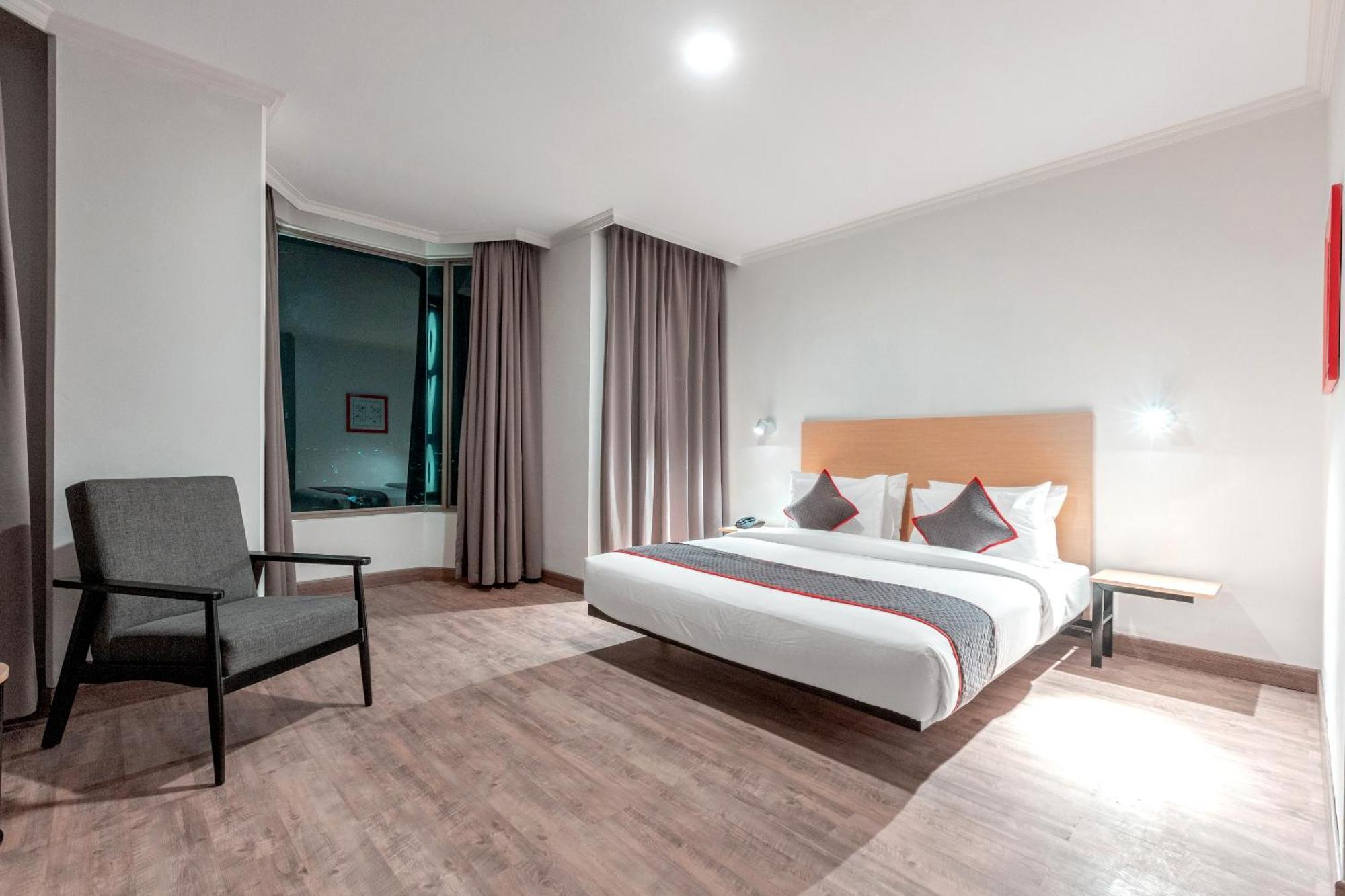 Super Oyo Townhouse 2 Hotel Gunung Sahari Yakarta Exterior foto