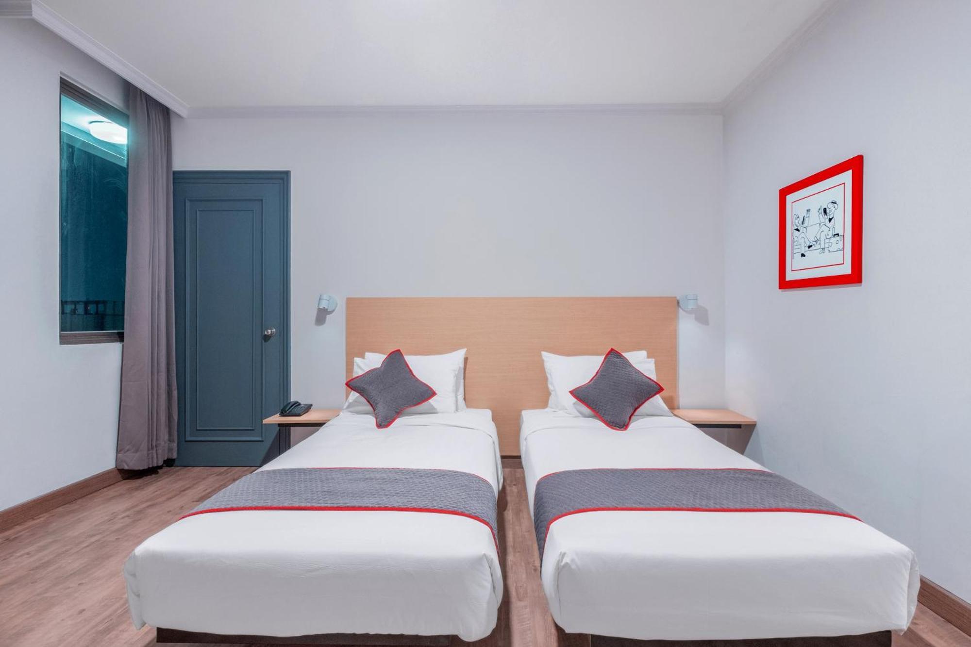 Super Oyo Townhouse 2 Hotel Gunung Sahari Yakarta Exterior foto